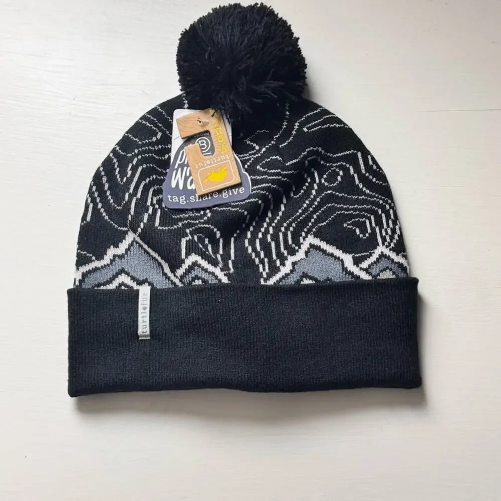 Turltlefur Black and Gray Youth Cold Weather Winter Beanie with Pom Pom  Hat NWT